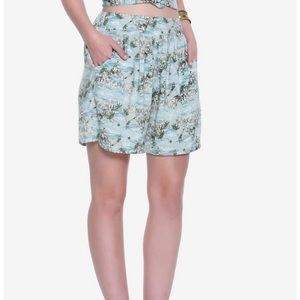 Disney Mermaid Lagoon Neverland Shorts S